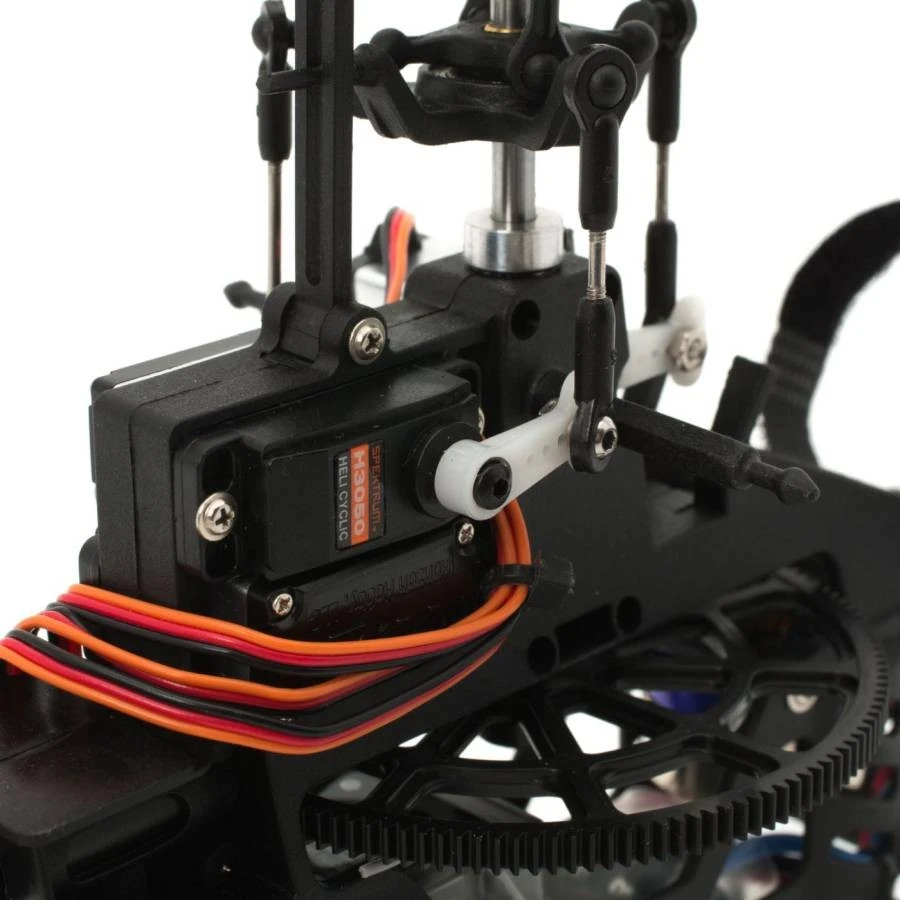 Blade 230 S RTF RC Helicopter With SAFE Technology 2 Blade 230 S RTF RC Helicopter With SAFE Technology - Image 2