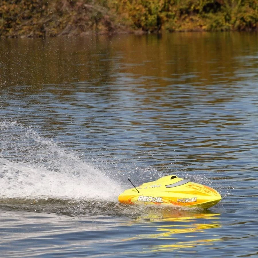 Proboat Recoil 26" RTR Self-Righting Brushless Deep-V Boat 3 Proboat Recoil 26" RTR Self-Righting Brushless Deep-V Boat - Image 3